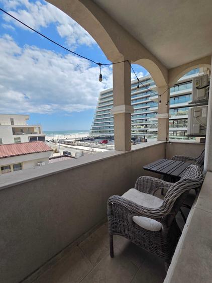 Apartament cu 3 camere semidecomandat în Nord