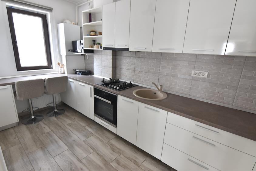 Apartament cu 2 camere decomandat în Militari