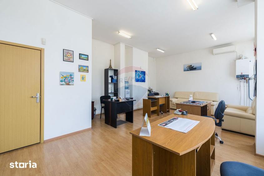 Spațiu comercial, de 38 mp, în Tractorul