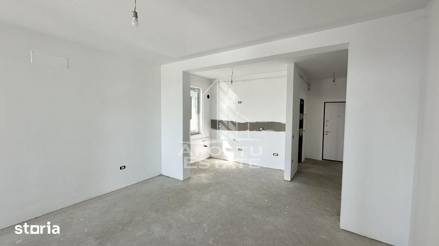 Apartament cu 4 camere în Dumbrăvița