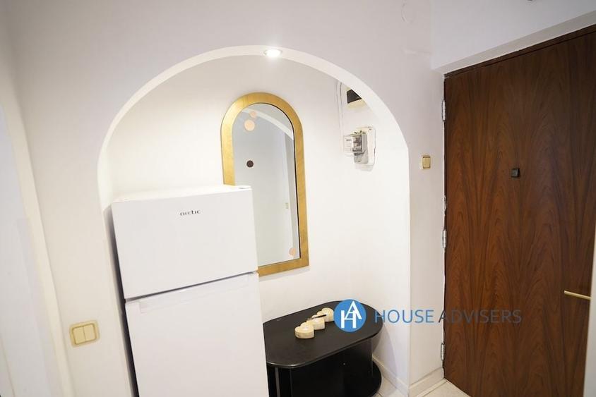 Apartament cu 2 camere, mobilat în Universitate