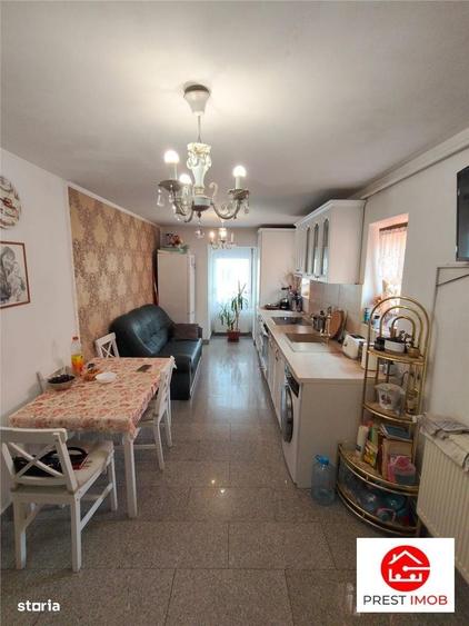 Apartament cu 4 camere în Central
