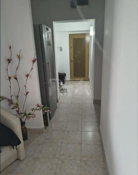 Apartament cu 4 camere decomandat, mobilat în Ghencea