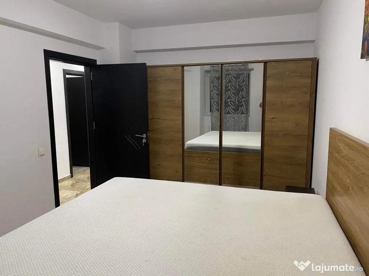 Apartament cu 2 camere decomandat în Ozana