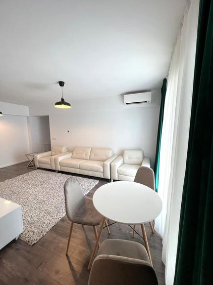 Apartament cu 3 camere decomandat în Pipera