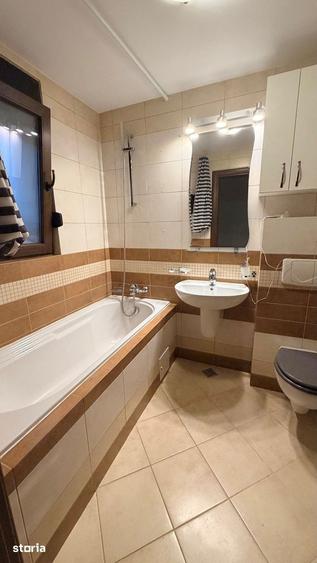 Apartament cu 3 camere decomandat în Străulești