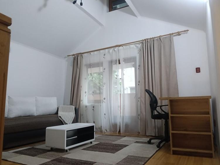 Inchiriez Garsoniera (Apartament cu o camera)-48mp-Complet utilat cu parcare proprie. - 1