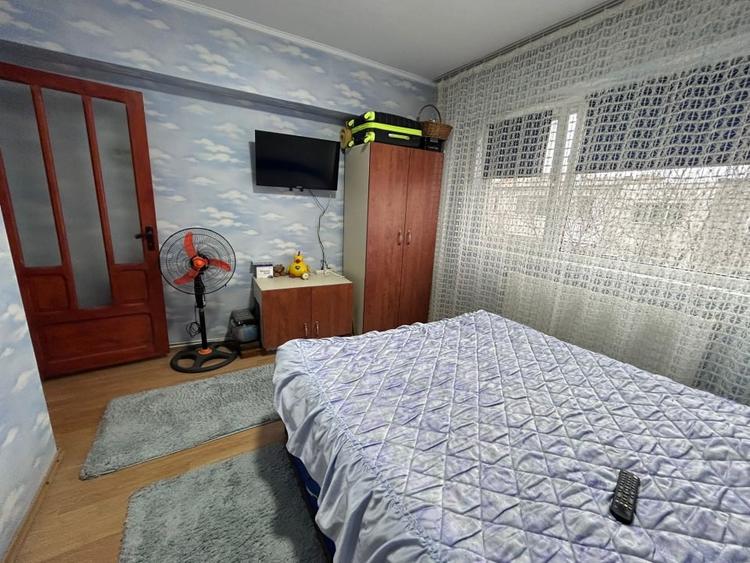 Apartament cu 2 camere decomandat în Obor