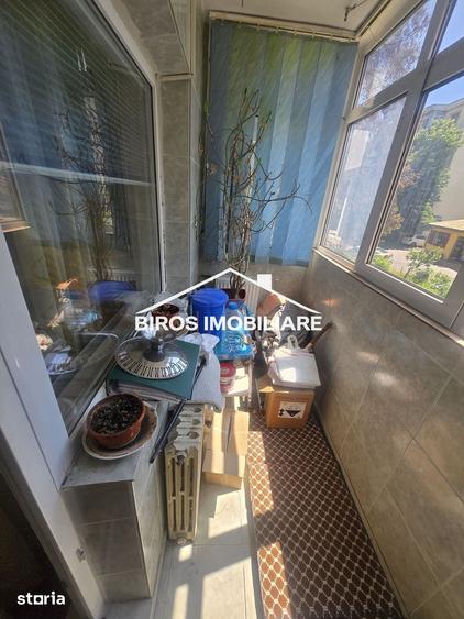 Apartament cu 3 camere în Brazda lui Novac