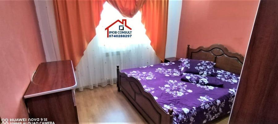 Apartament cu 4 camere decomandat în Narcisa
