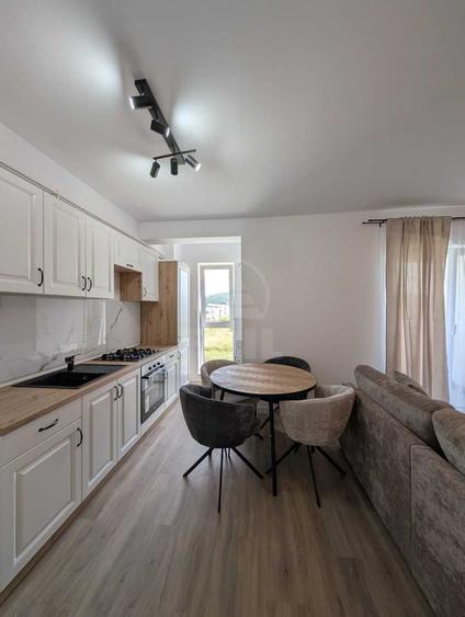 Apartament cu 2 camere semidecomandat în Florești