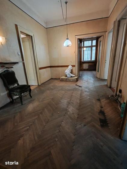 Apartament cu 4 camere în Cișmigiu