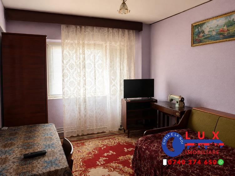 Apartament cu 2 camere decomandat în E3