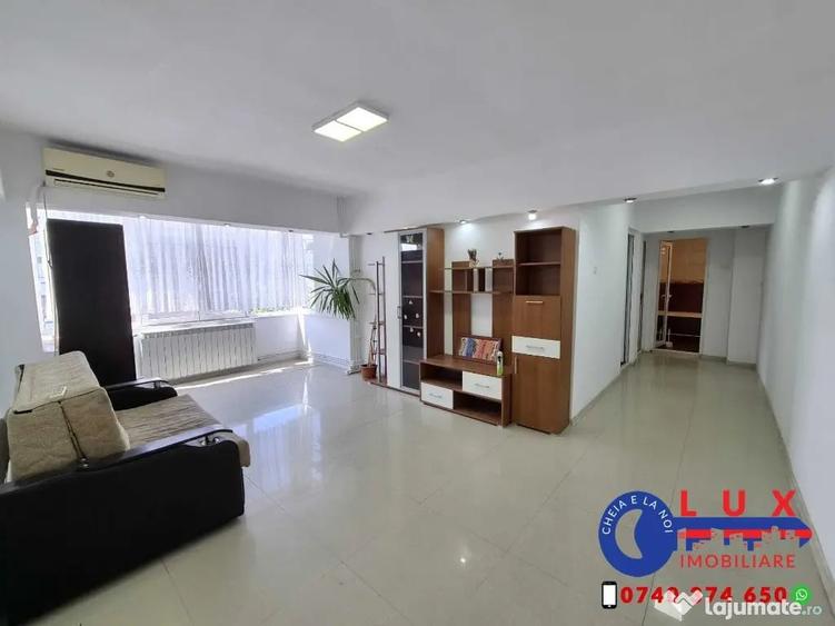 Apartament cu 3 camere semidecomandat în Ultracentral