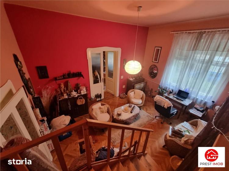 Casă cu 4 camere cu Teren 1344 Mp în Central