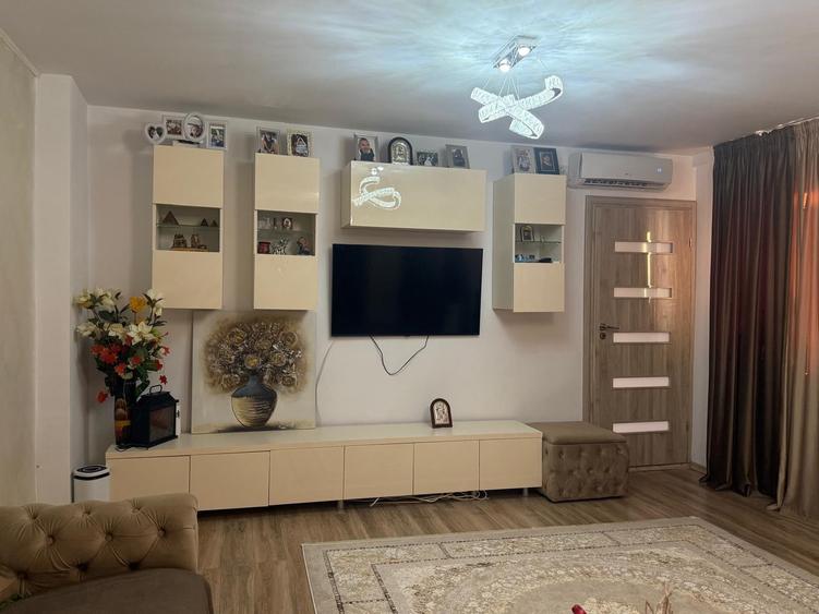 Casă individuală cu 5 camere cu Canalizare în Chiajna