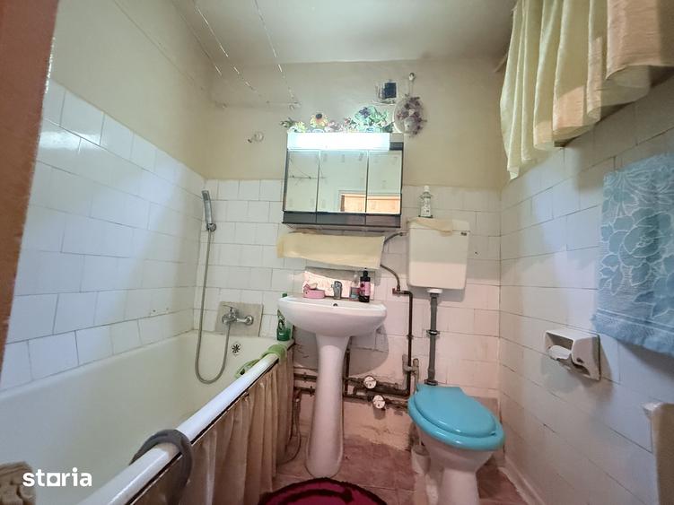 Apartament 3 camere, decomandat, str Uioara - 11