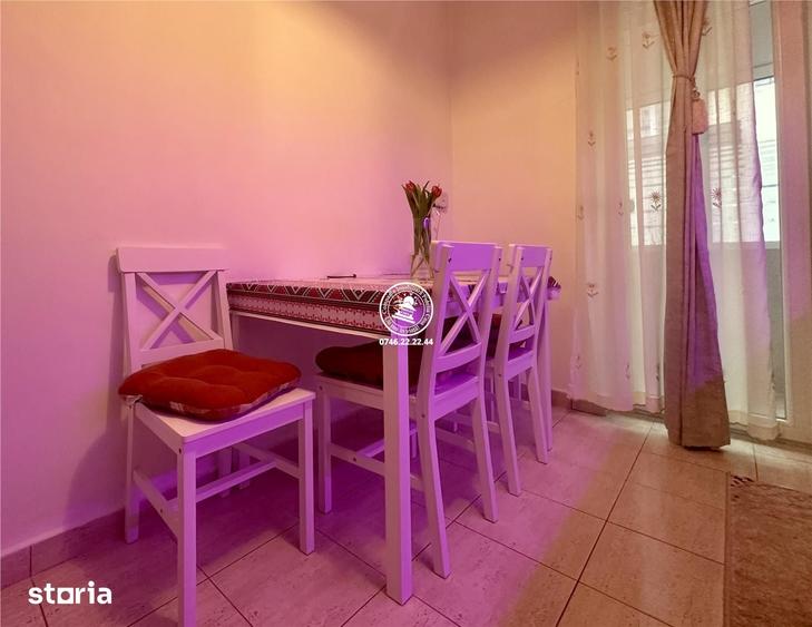 Apartament cu 3 camere decomandat în Rediu
