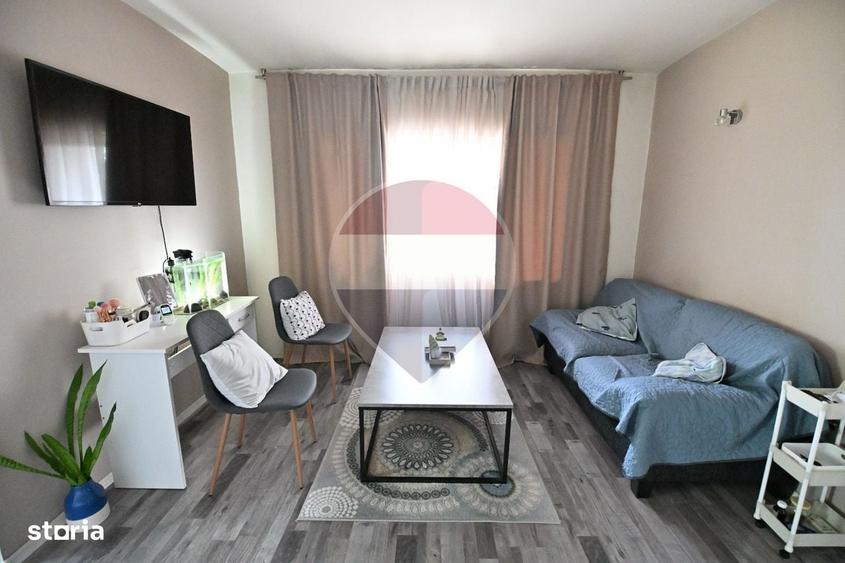 Casă cu 4 camere în Bariera Vâlcii