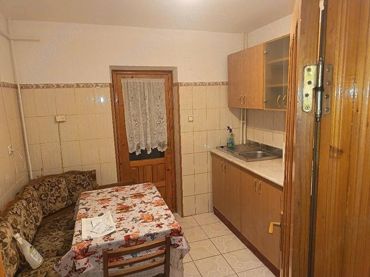 Apartament cu 2 camere decomandat în Nicolina