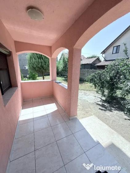 Casă cu 4 camere cu Teren 500 Mp în Central