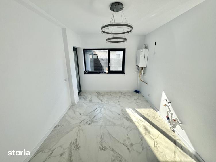 Casă cu 4 camere cu Teren 525 Mp în Rediu