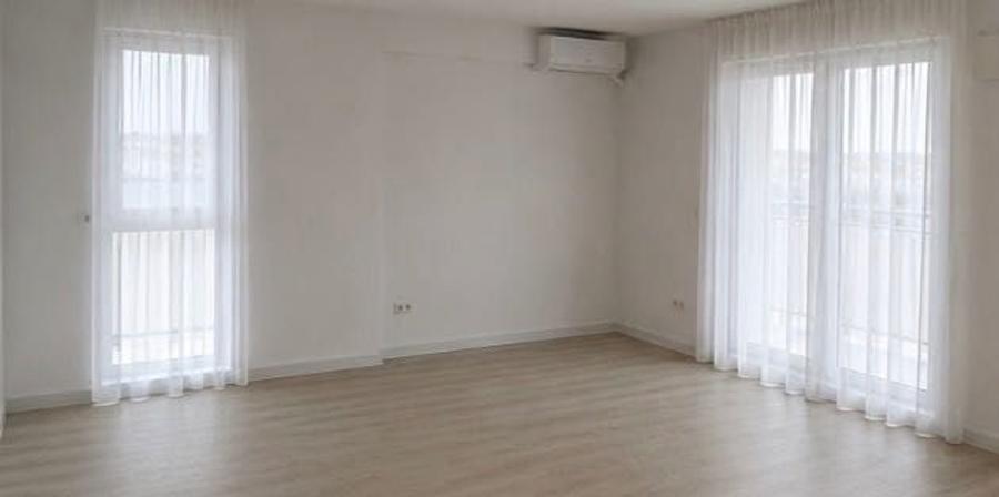 Casă cu 3 camere cu Teren 80 Mp în Alexandriei