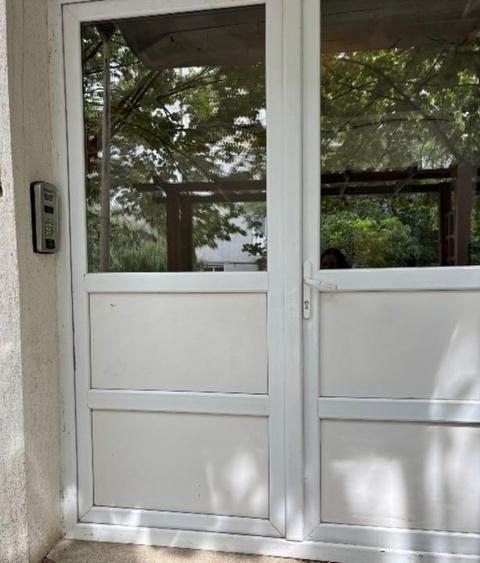 Apartament cu 2 camere semidecomandat, mobilat în Ultracentral