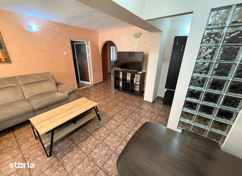 Apartament cu 4 camere în Păcurari