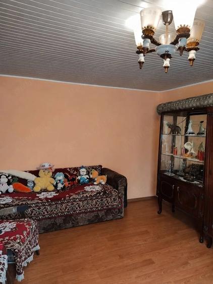 Casă cu 5 camere cu Teren 900 Mp în Hilița