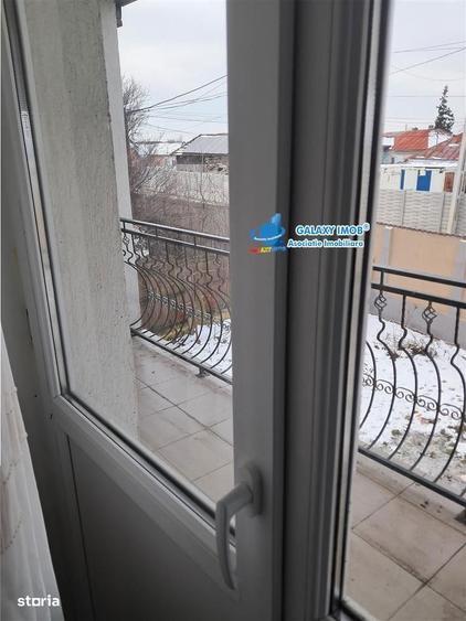 Casă cu 5 camere cu Teren 500 Mp în Prundu