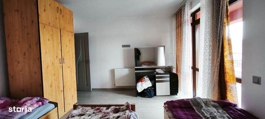 Casă cu 4 camere în Criș
