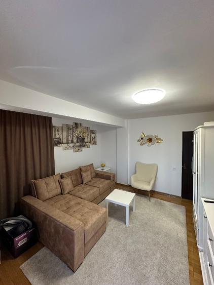 Apartament cu 2 camere decomandat în Gară