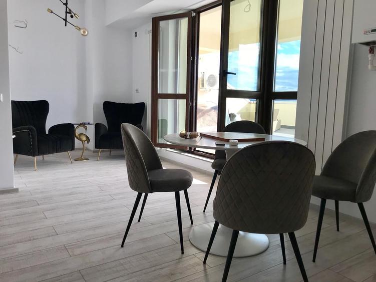 Apartament cu 3 camere decomandat în Păcurari