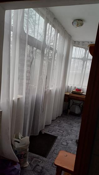 Casă individuală cu 8 camere cu Canalizare în Granit