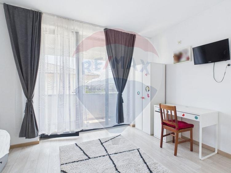 Duplex cu 3 camere cu Teren 164 Mp în Central