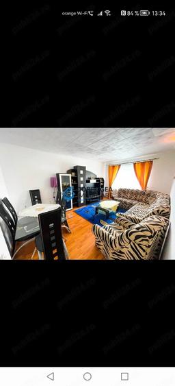 Apartament cu 2 camere decomandat în E3