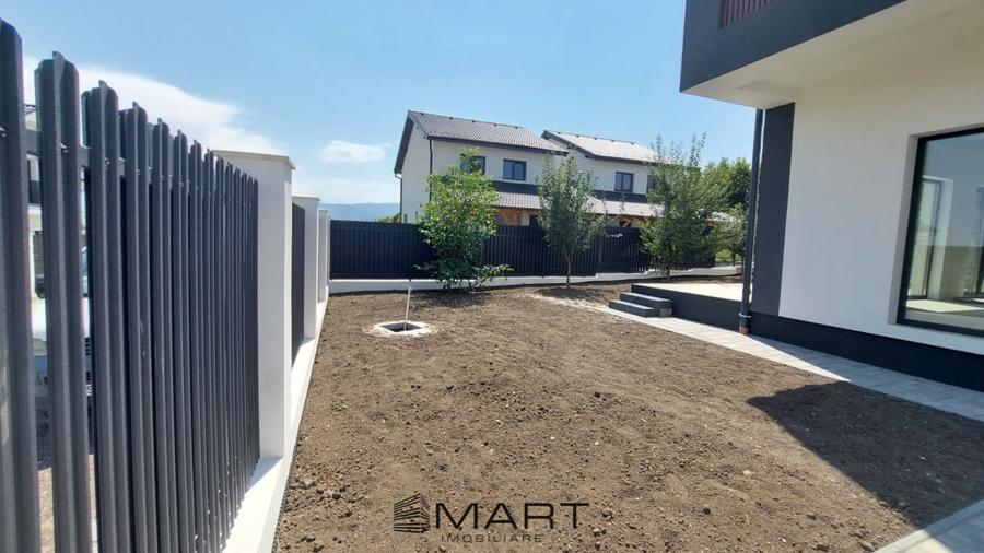 Casă cu 4 camere cu Teren 370 Mp în Central