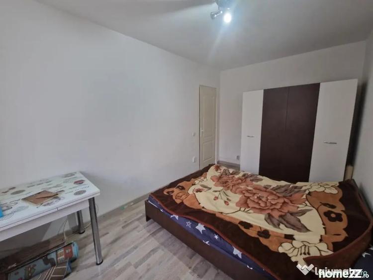 Apartament cu 2 camere semidecomandat în Traian