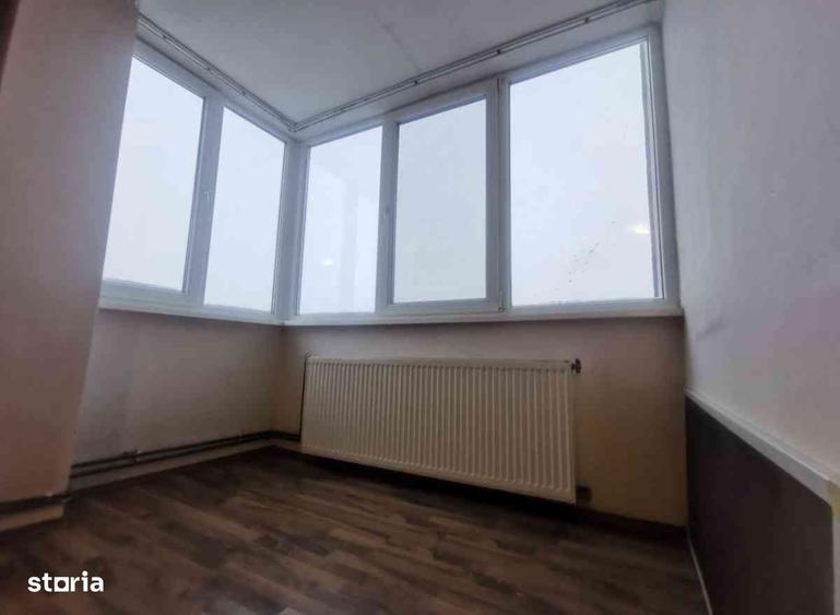 Apartament cu 3 camere decomandat în Decebal