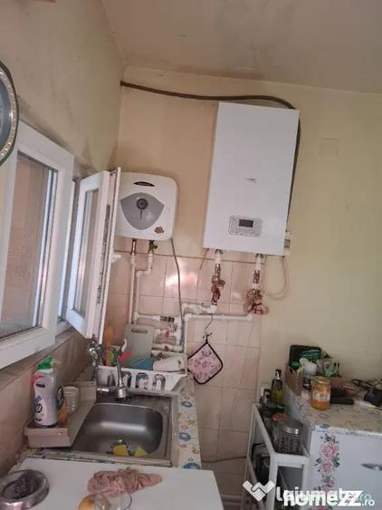 Casă cu 3 camere cu Teren 145 Mp în Străulești
