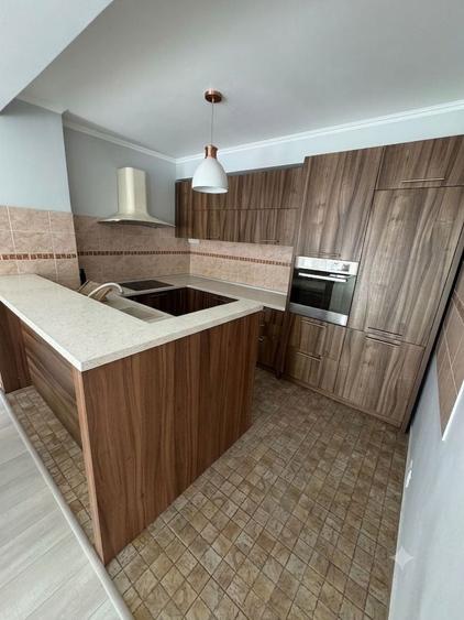 Duplex cu 5 camere cu Canalizare în Mogoșoaia