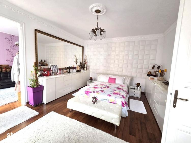 Apartament exclusivist in cladire istorica 100 mp, 3 camere, Centr - 2