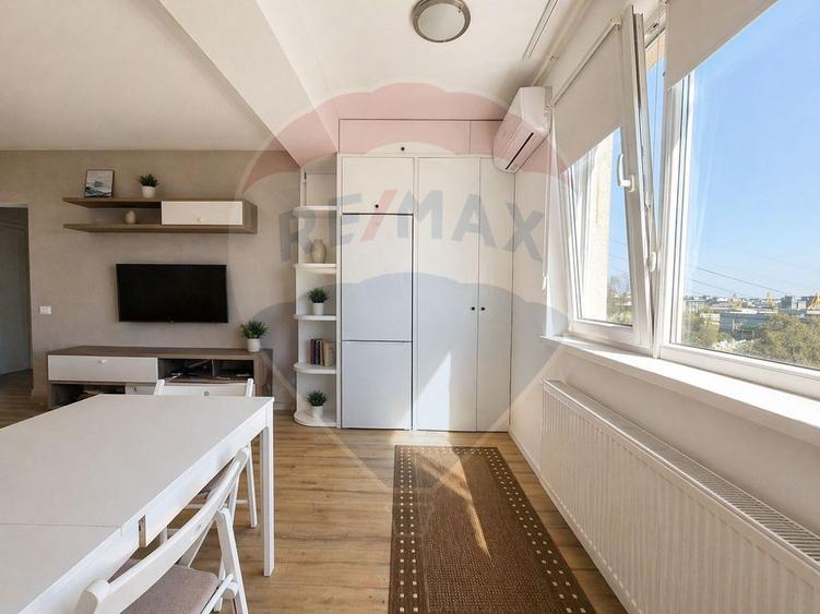 Apartament cu 2 camere decomandat, mobilat în Far