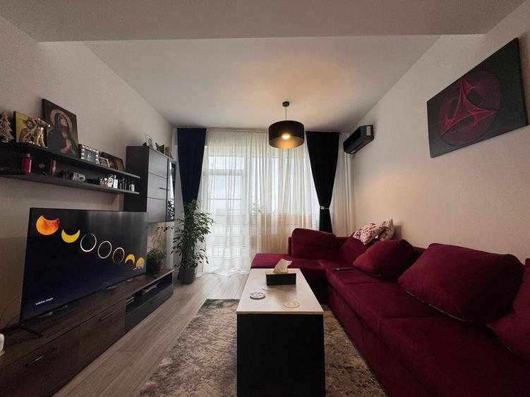 Apartament cu 2 camere semidecomandat, mobilat în Băneasa