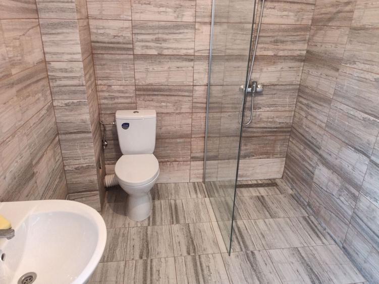 Casă individuală cu 4 camere cu Canalizare în Vârteju