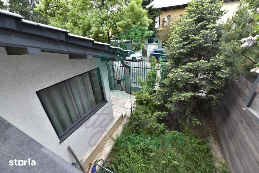 Casă cu 4 camere cu Teren 115 Mp în Vatra Luminoasă