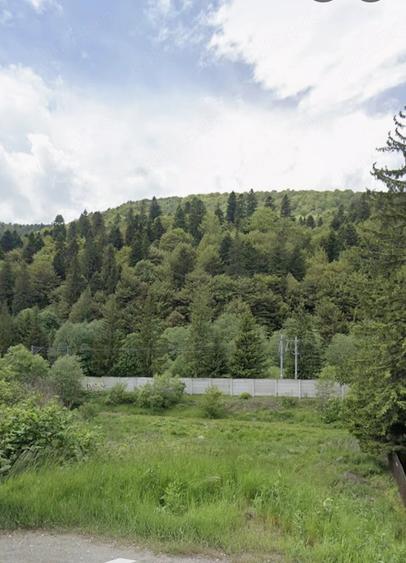 Teren de 890 mp, în Malul Ursului