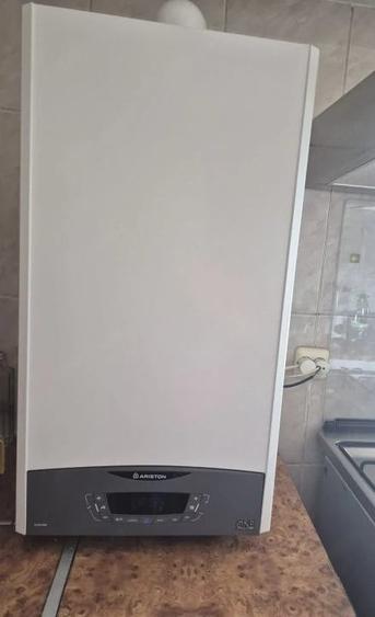 Apartament cu 3 camere decomandat în Ultracentral
