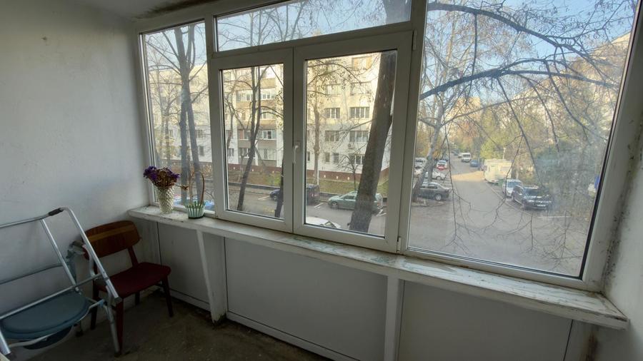 Apartament cu 3 camere decomandat în Drumul Taberei